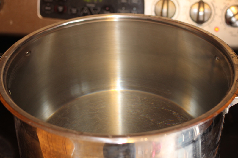 6 gallon pot of strike water